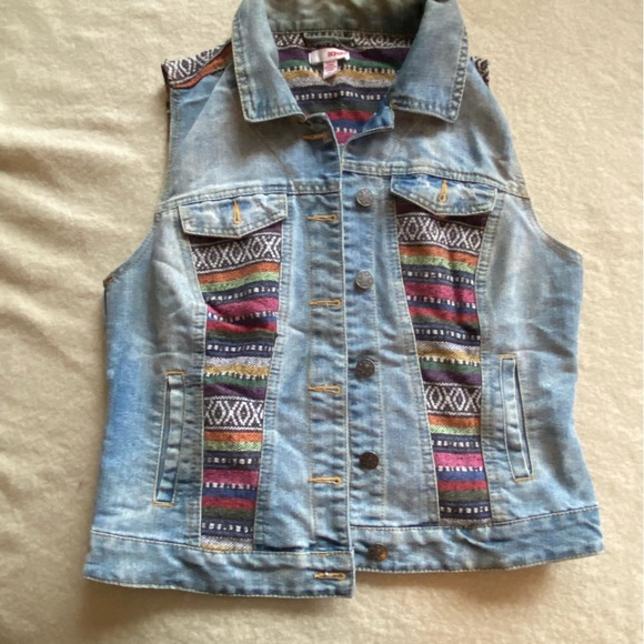 Bongo Distressed Jean Vest - Picture 1 of 6